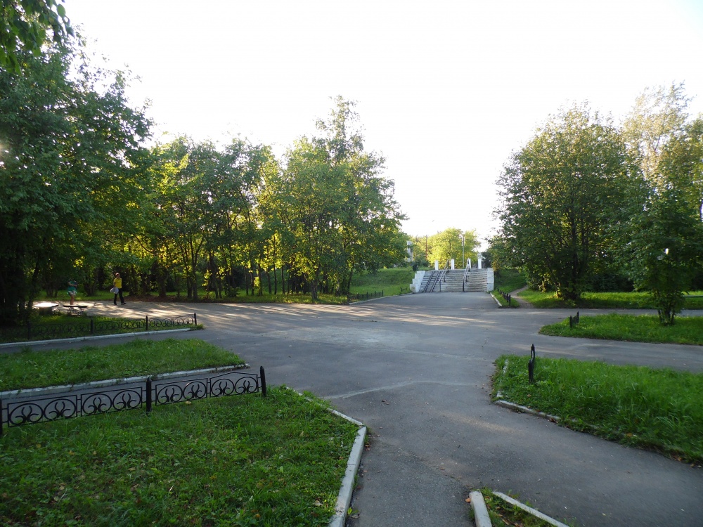 Лестница к парку  Ю.А.Гагарина