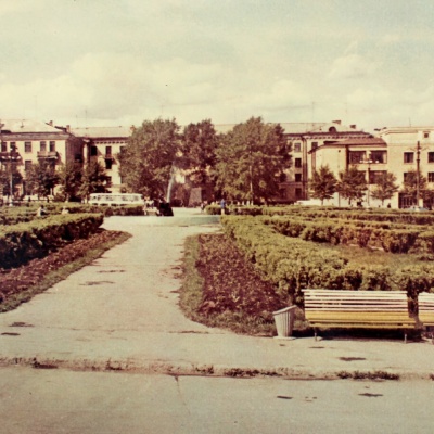 Площадь у ДК им. 1 Мая, 1980-е